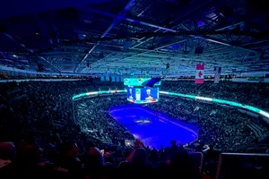 Back-to-back Sharks games (and wins!), seeing hockey up close, meeting real Canadians